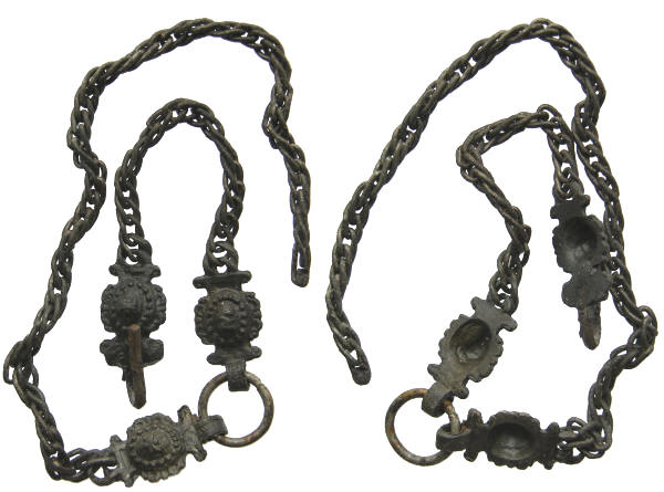 strapend hooks with chain